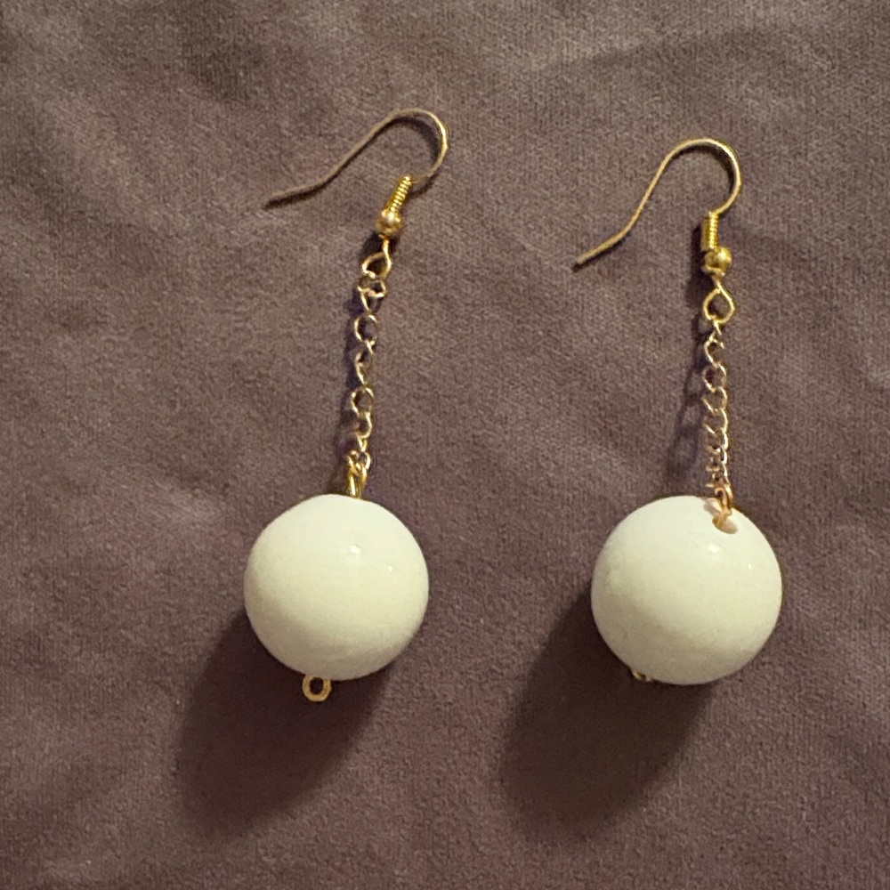 Elegant Gold and White Dangle Earrings